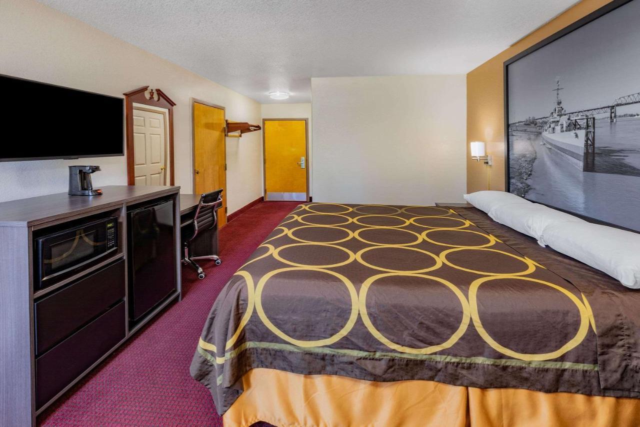 Super 8 By Wyndham Kinder/Coushatta Near Casino Eksteriør billede