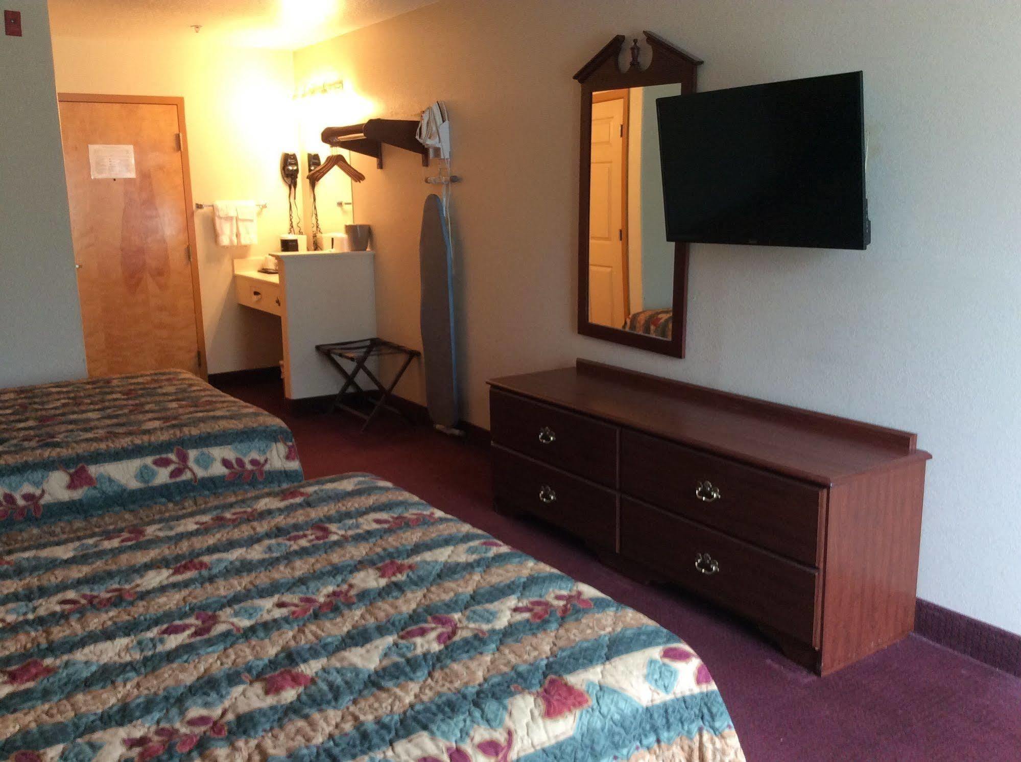 Super 8 By Wyndham Kinder/Coushatta Near Casino Eksteriør billede